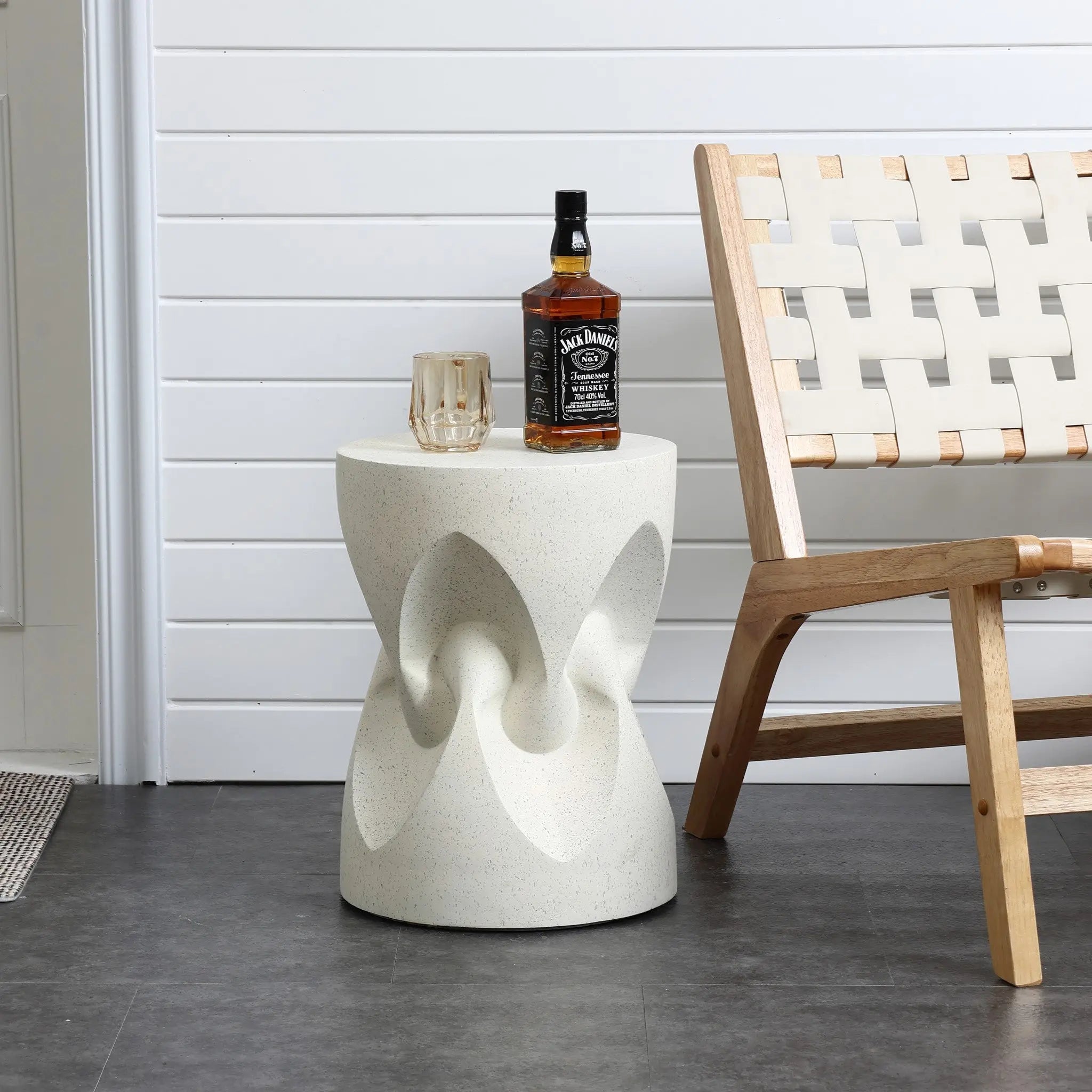 White speckled spade round cement side table - LuxenHome