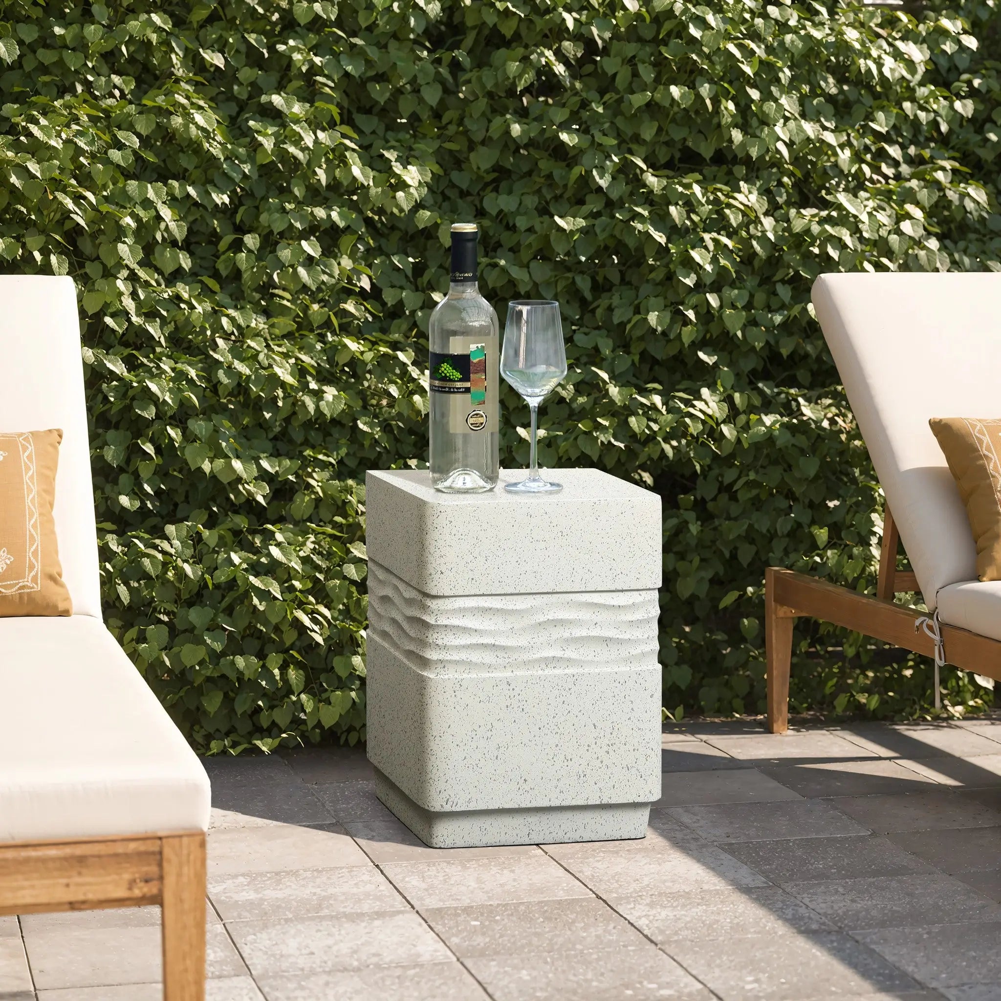 Speckled cement outdoor side table - LuxenHome