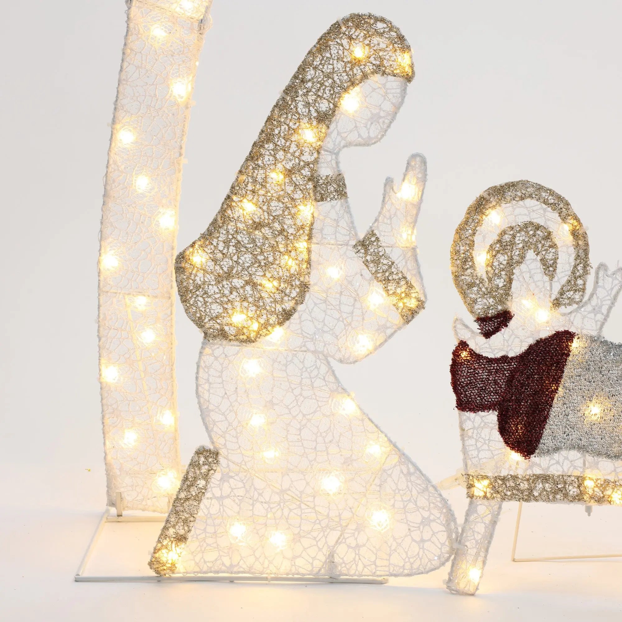 Lighted nativity and christmas tree, clear - LuxenHome