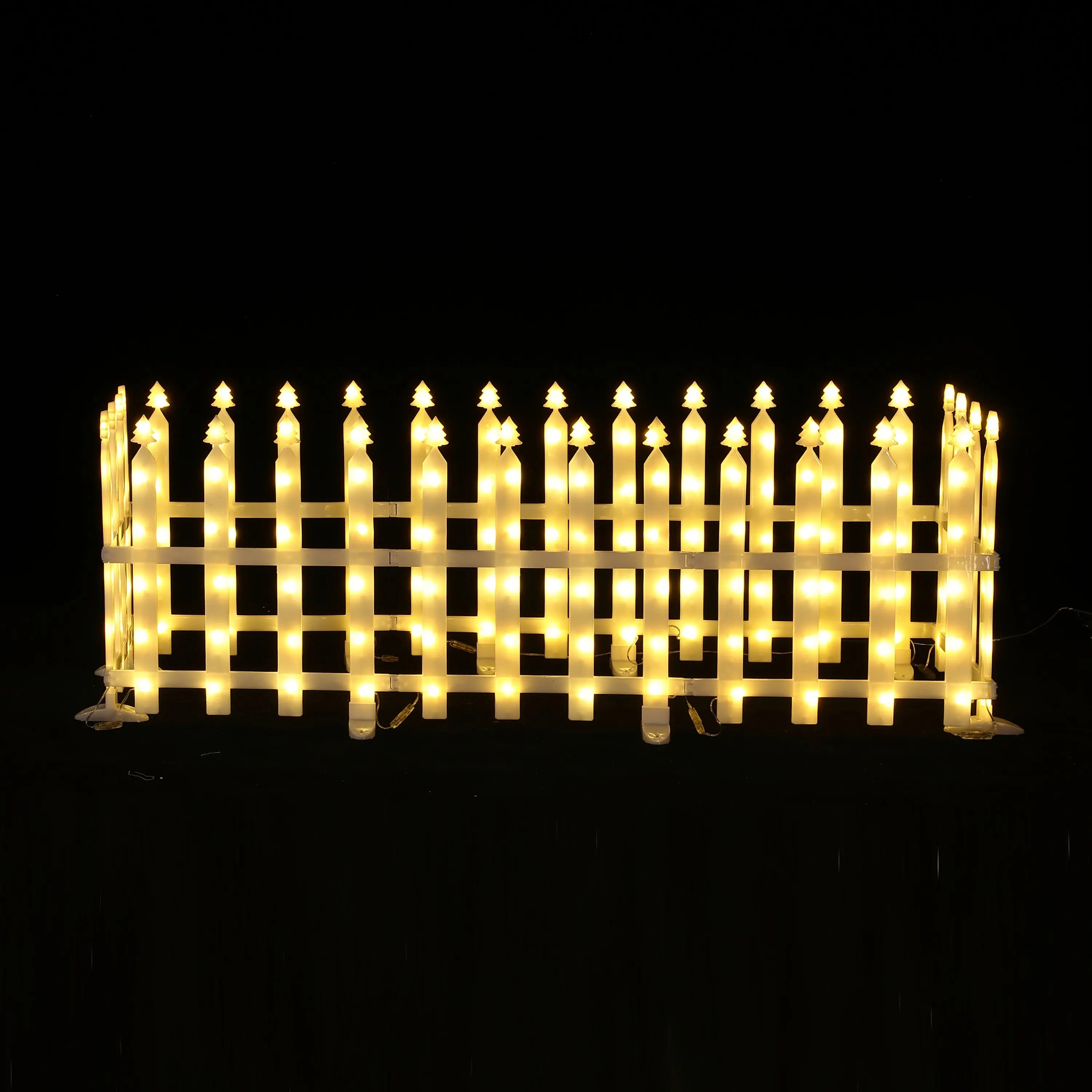 deck-your-walls-with-lighted-fence-decorations-for-holidays