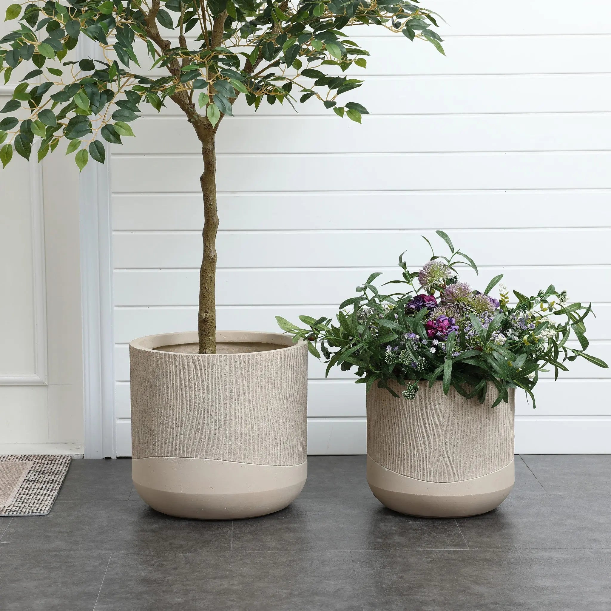 Blended tan with wood pattern round planter, 11.4" h - LuxenHome