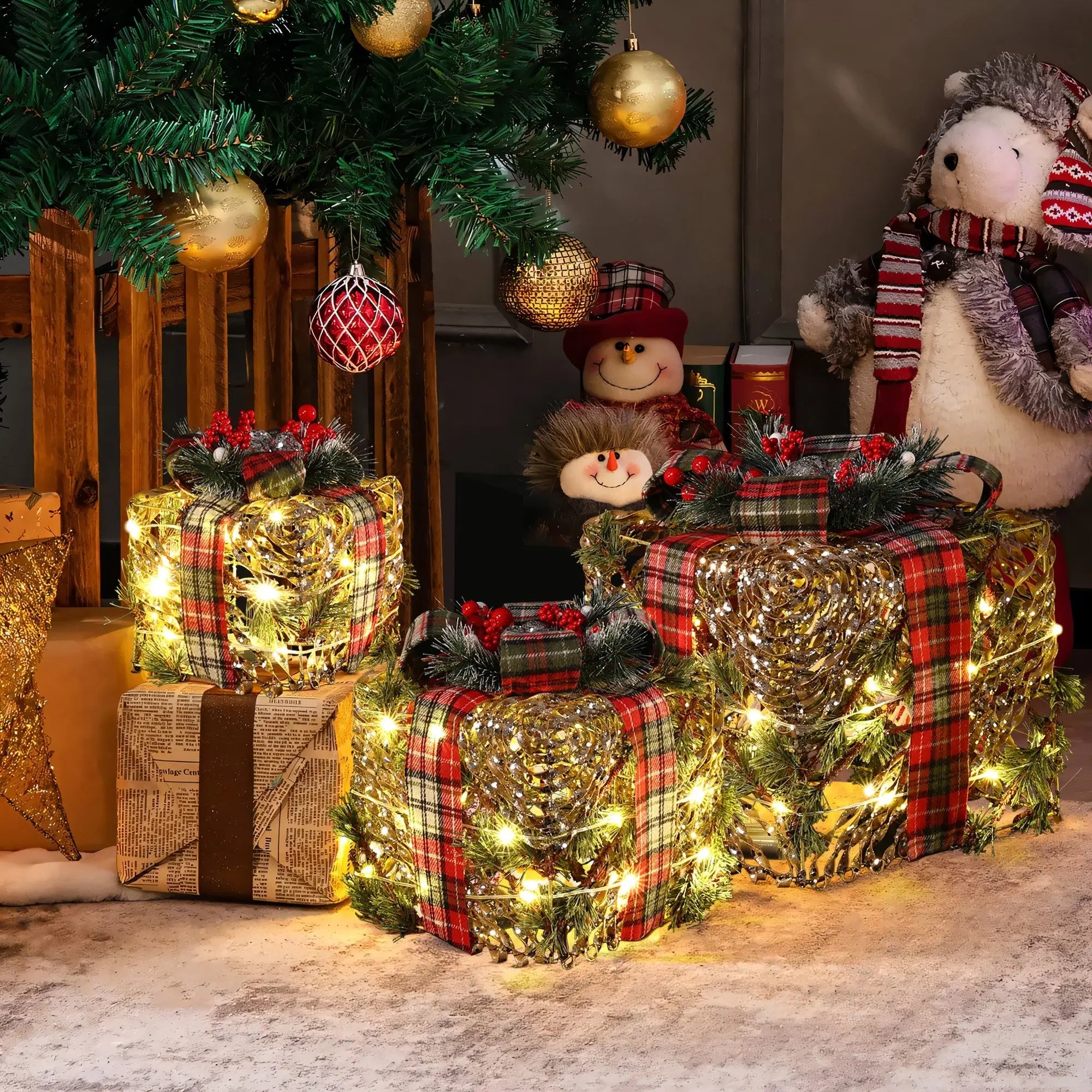 Artificial pine branches giftbox, battery-powered, set of 3 - LuxenHome