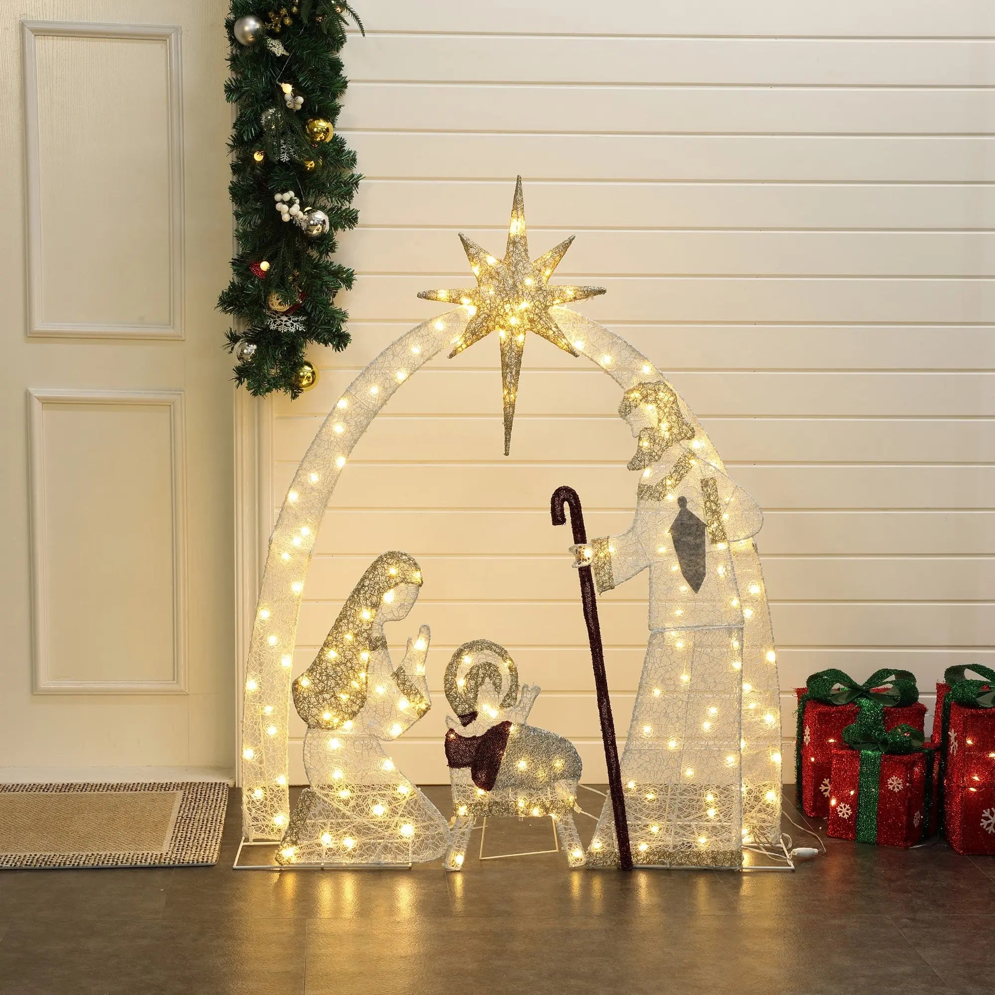 Lighted nativity and christmas tree, clear - LuxenHome