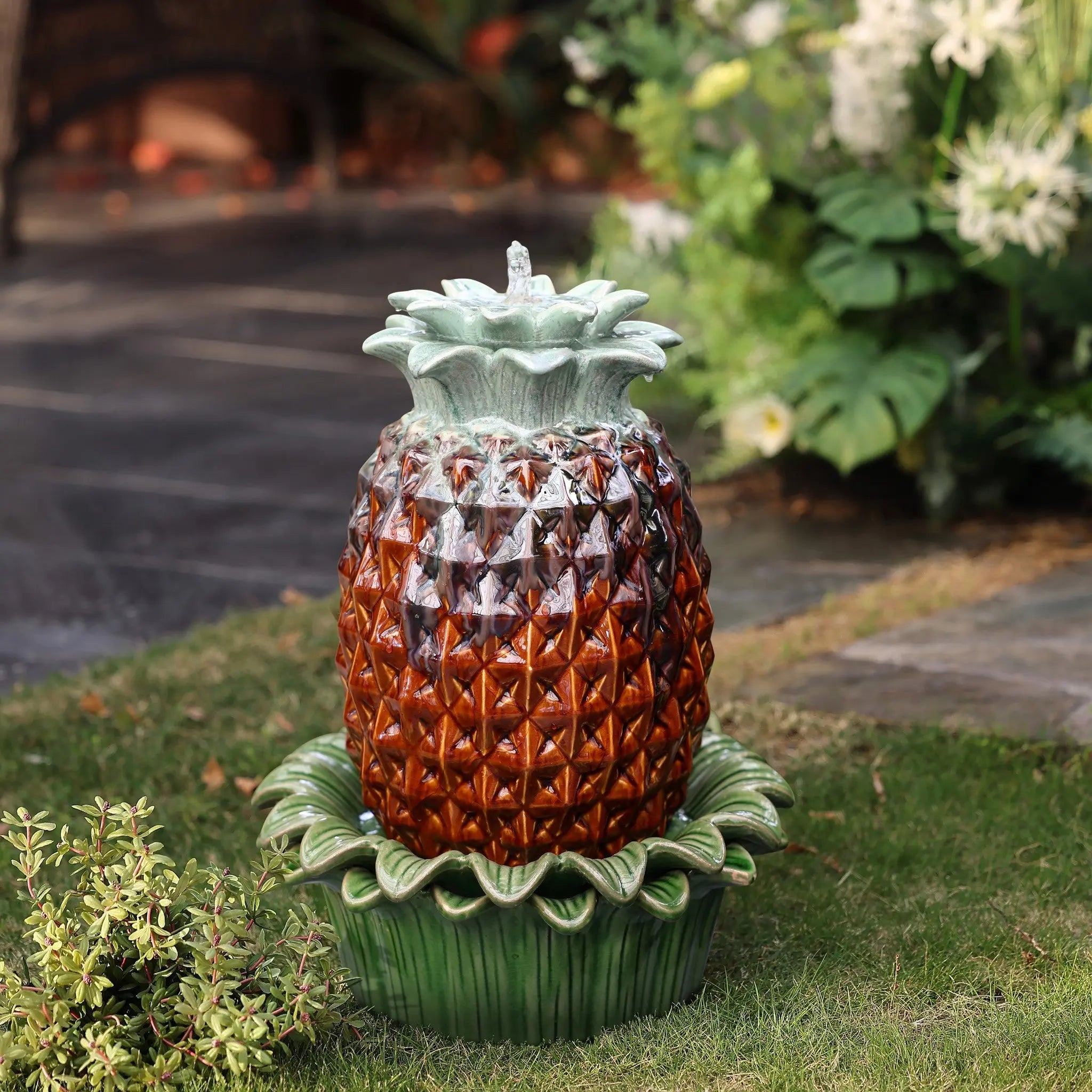 Pineapple ceramic tabletop bubbler water fountain - LuxenHome