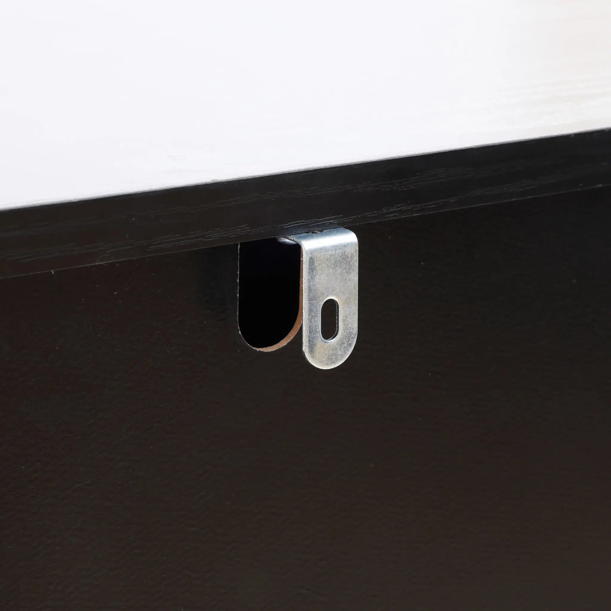 back-of-the-rattan-chest-to-connect-to the-wall