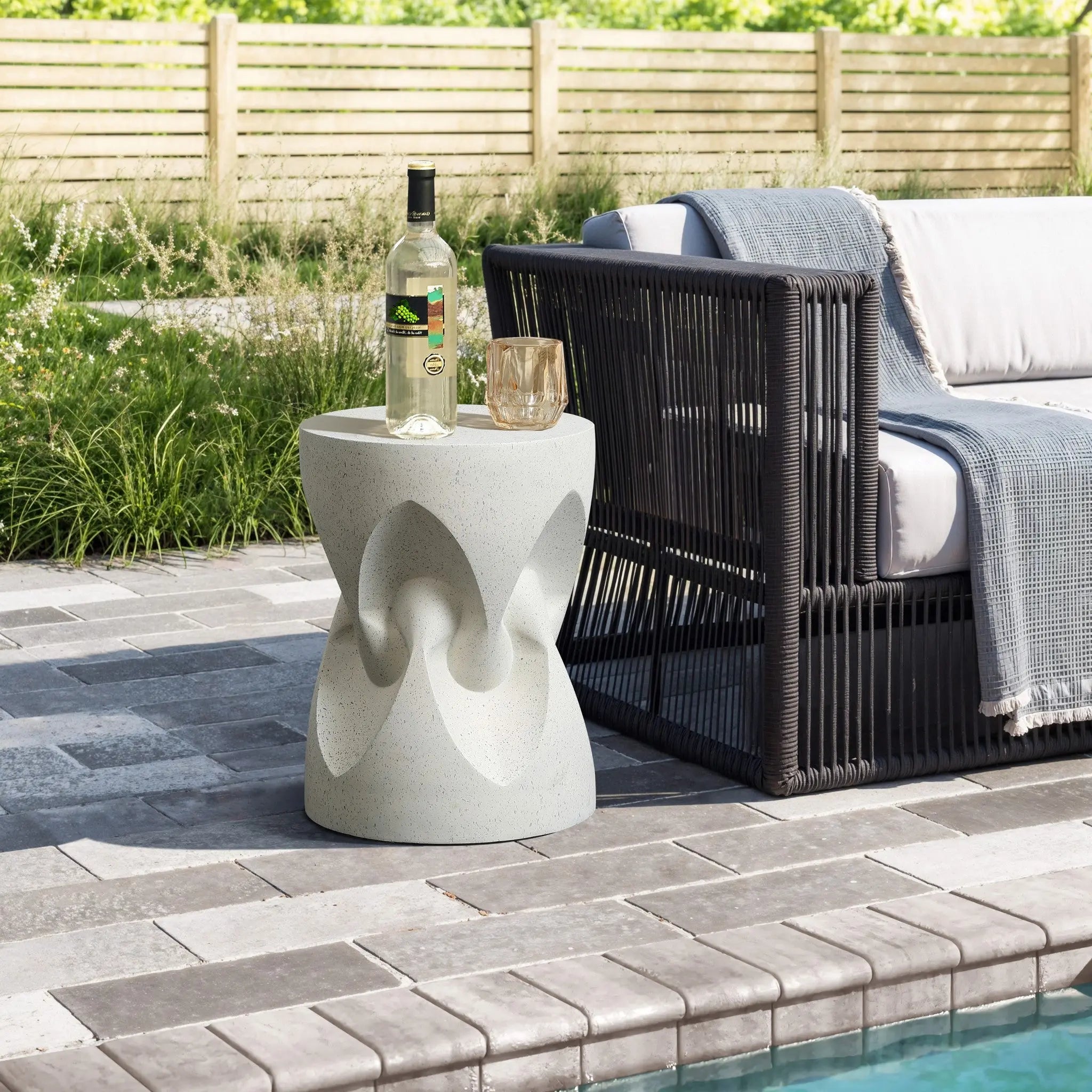 White speckled spade round cement side table - LuxenHome