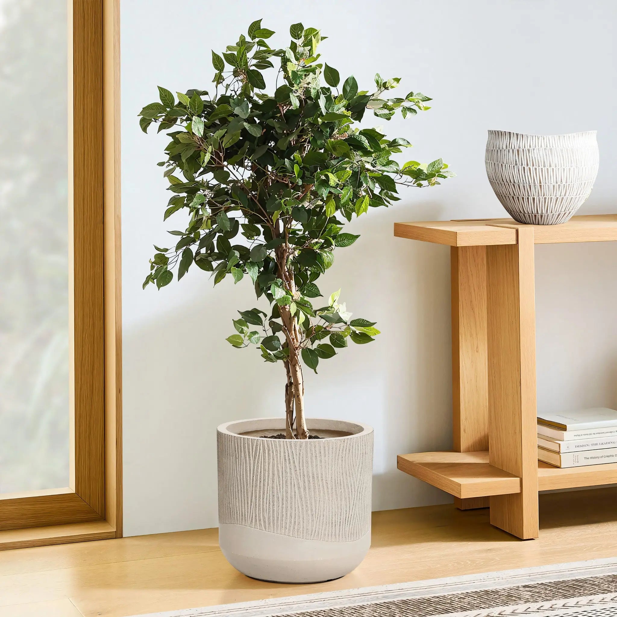 Blended tan with wood pattern round planter, 11.4" h - LuxenHome