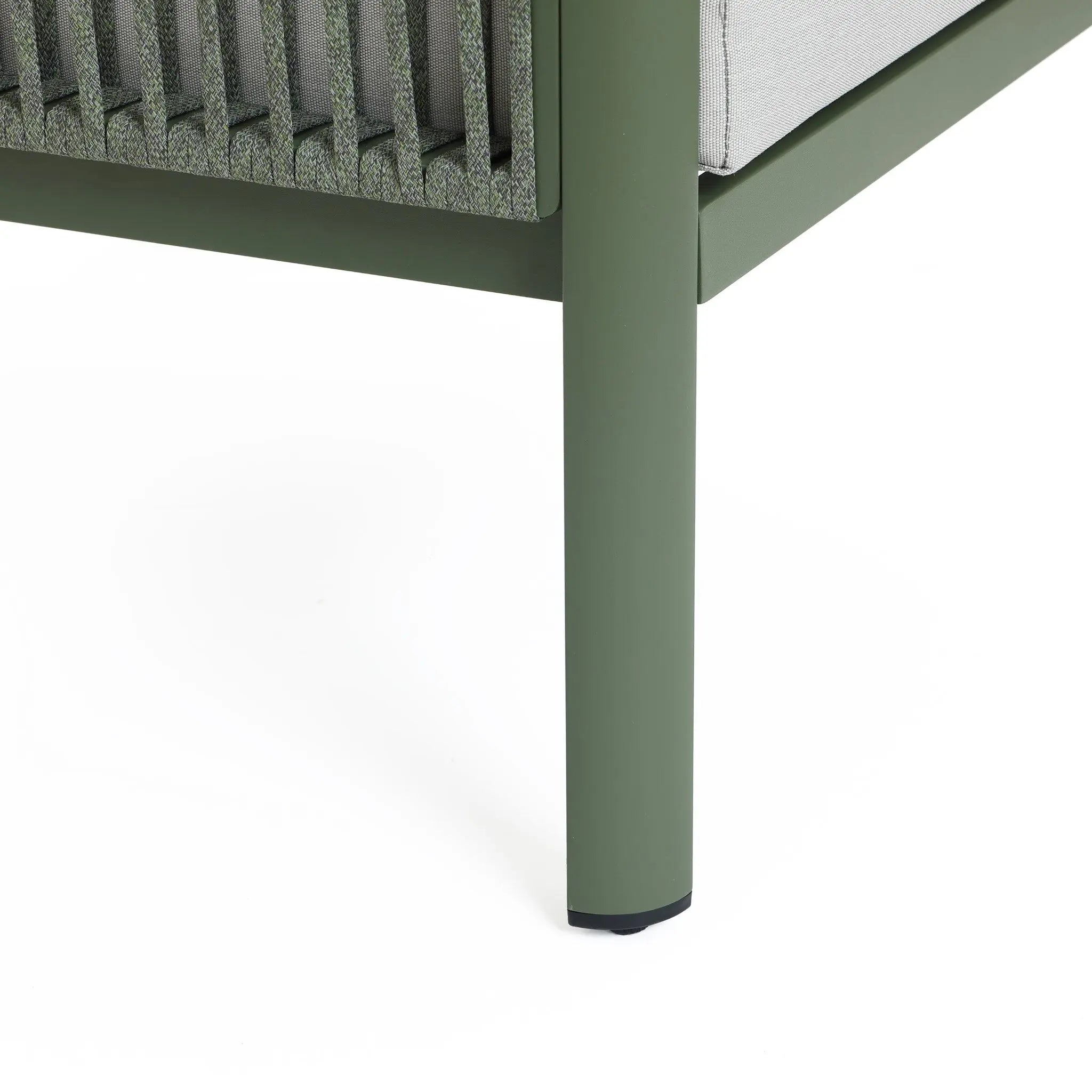 Carlsbad outdoor armchair with cushion, set of 2 - LuxenHome