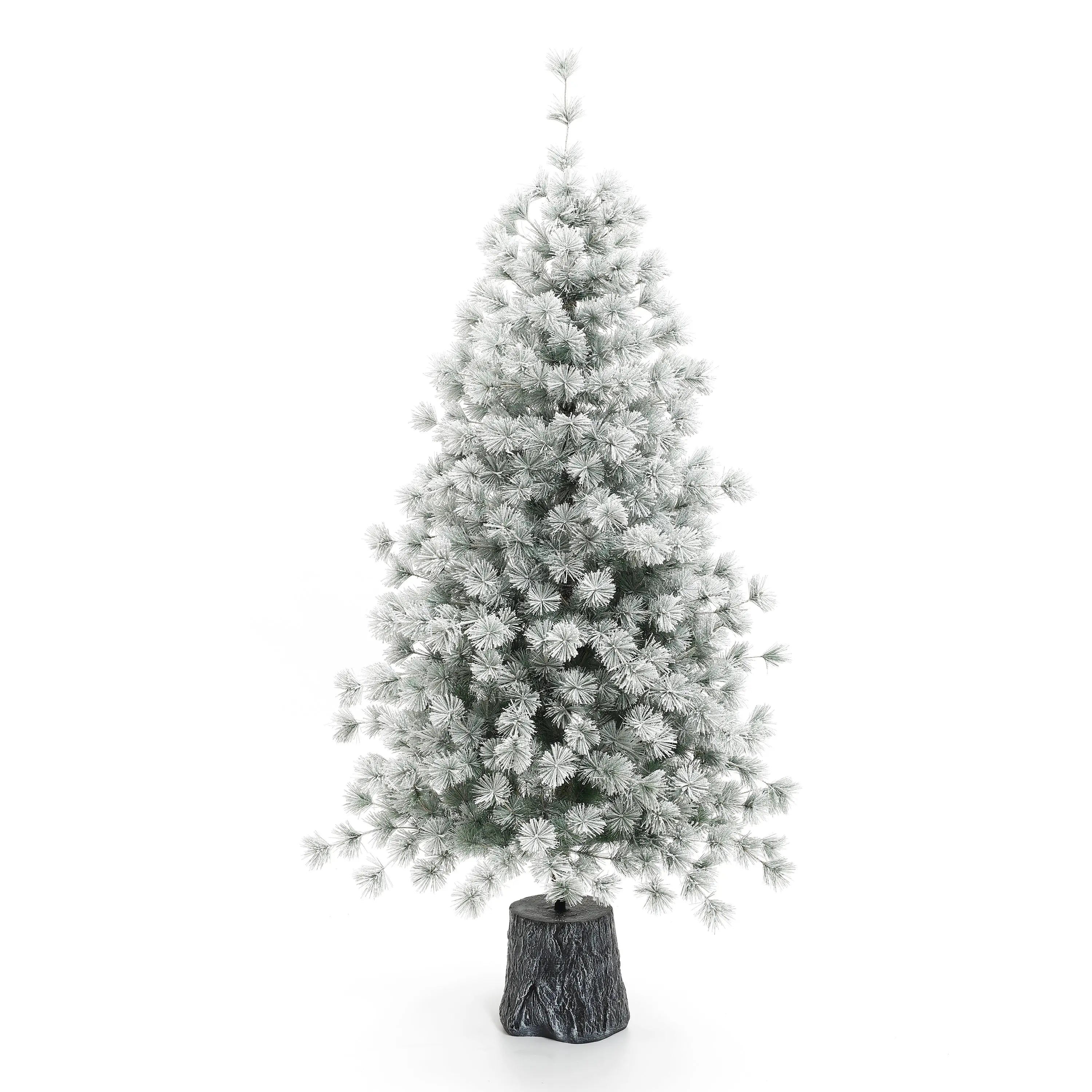artificial-christmas-tree-is-outdoor-and-indoor-use