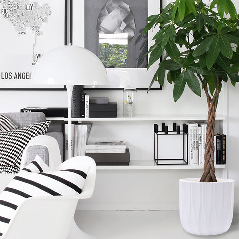 White MgO 14.5-in Round Planter