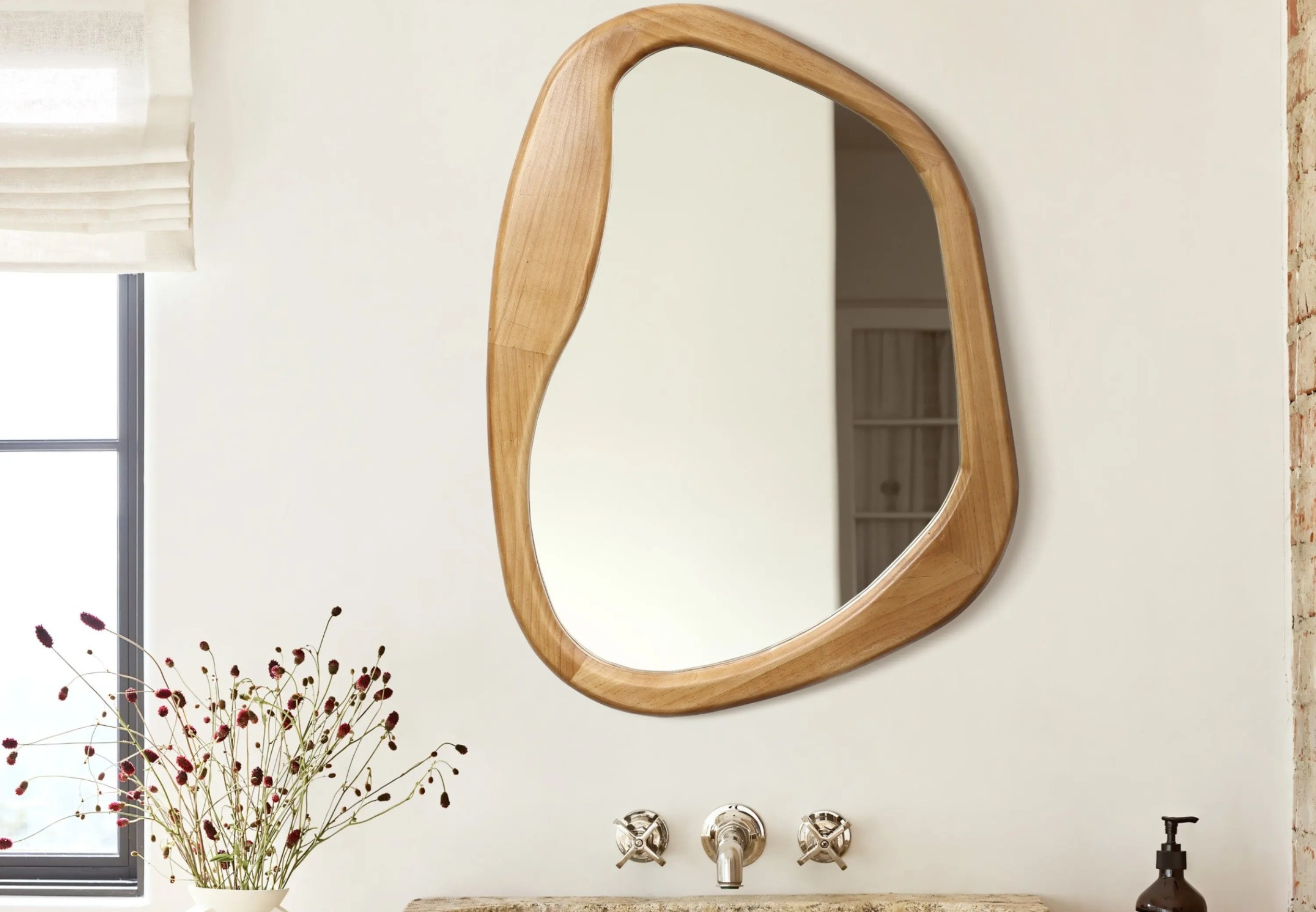 You Probably Haven’t Thought Of: The Best Places to Hang a Mirror