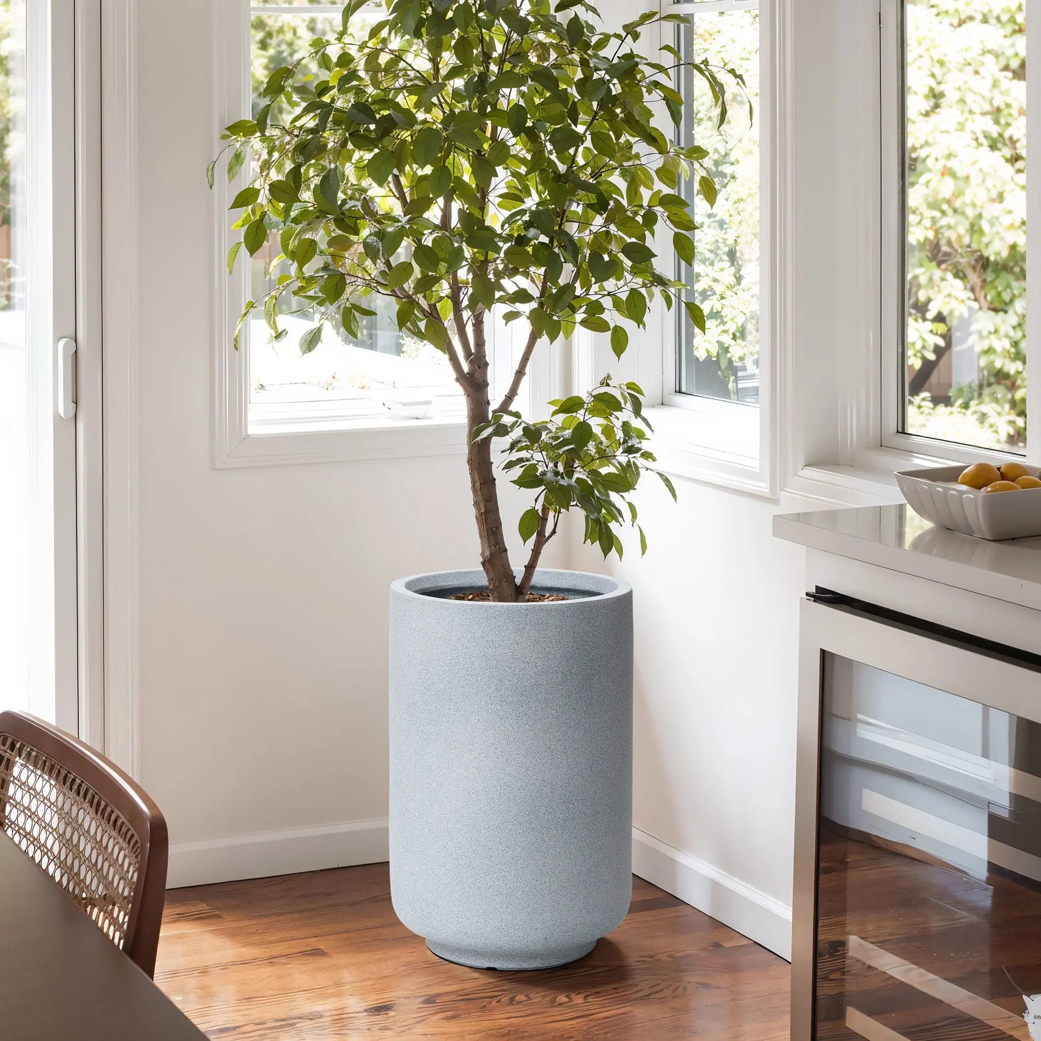 minimalistic modern gray round MgO planter